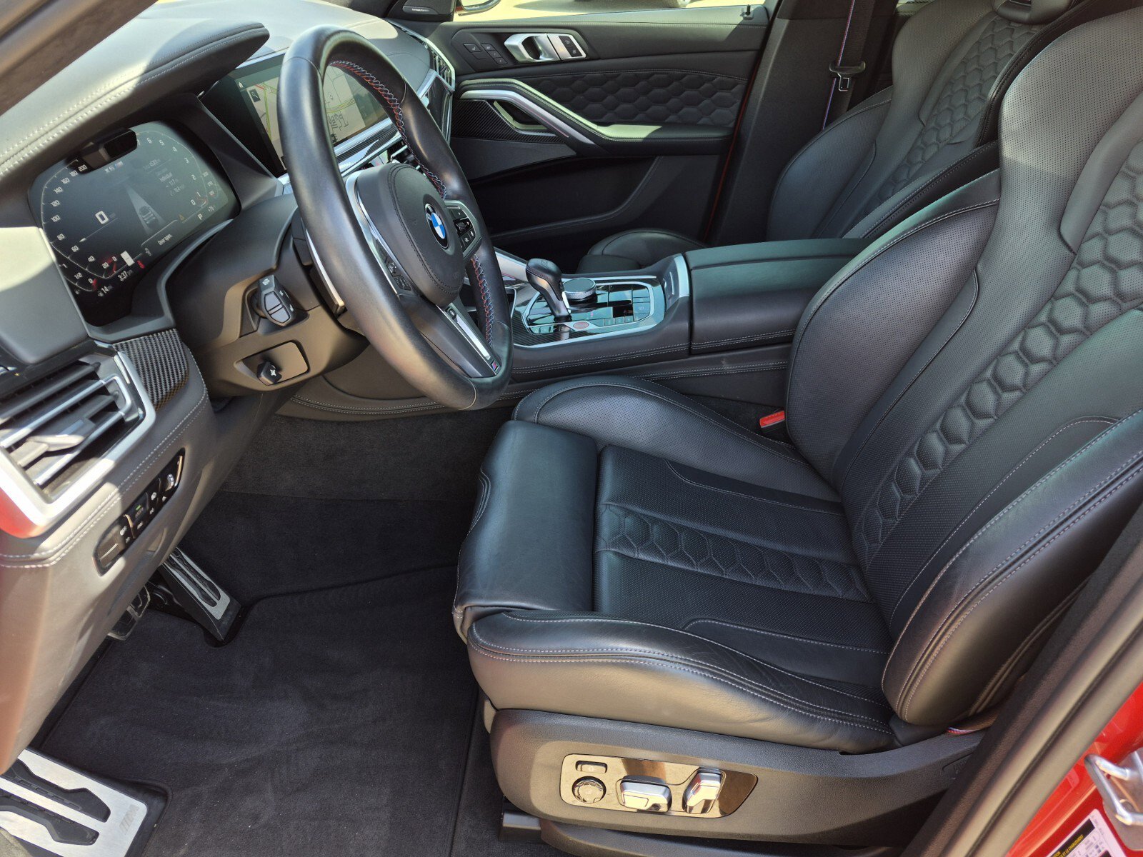 Certified 2022 BMW X6 M w/ Competition Package AWD/4WD image 13