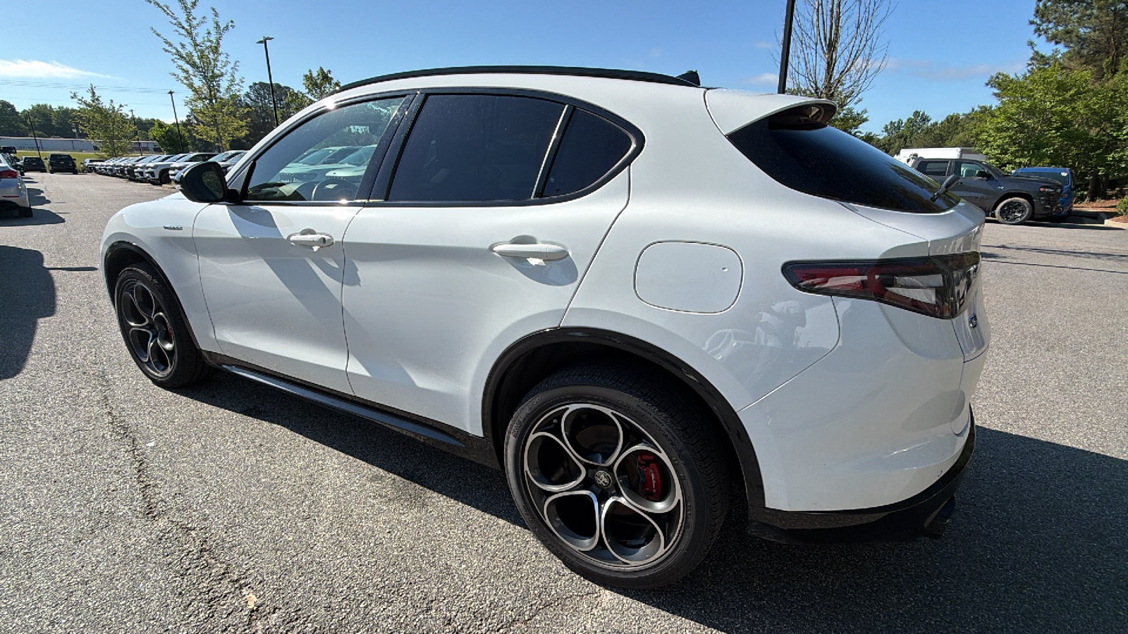 Used 2025 Alfa Romeo Stelvio Sprint w/ Veloce Package AWD/4WD image 10