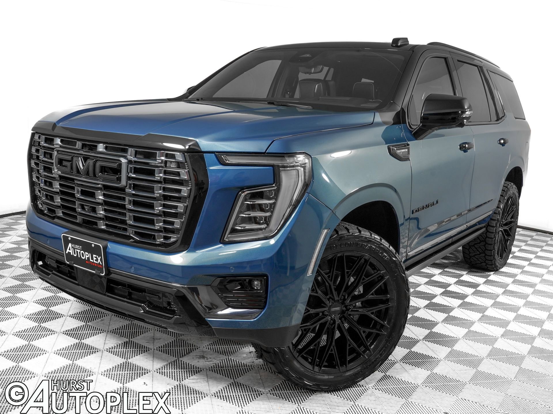 Used 2026 GMC Yukon Denali Ultimate AWD/4WD image 1