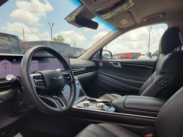 Used 2025 Genesis GV80 2.5T Standard AWD/4WD image 11