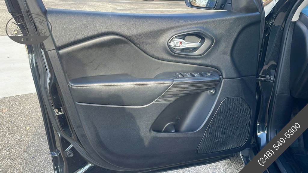 Used 2016 Jeep Cherokee High Altitude image 7