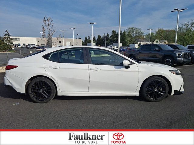 Certified 2025 Toyota Camry SE FWD image 7