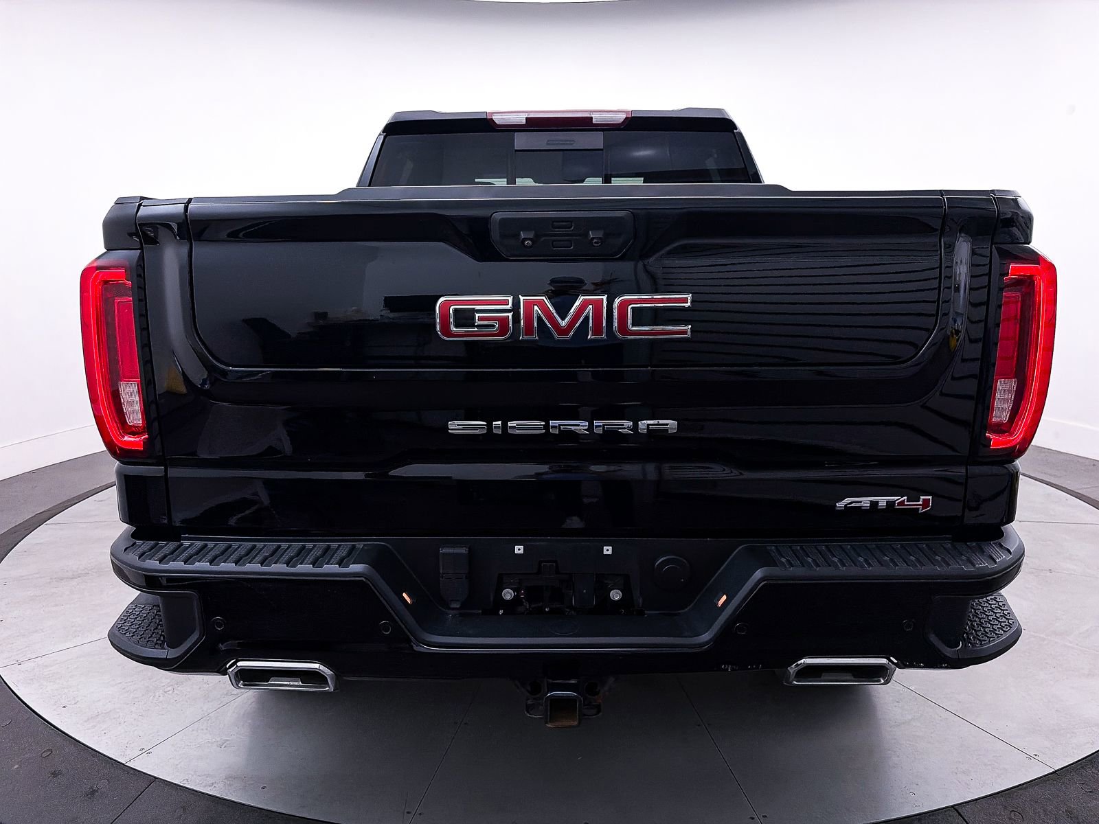 Used 2022 GMC Sierra 1500 AT4 w/ AT4 Premium Package AWD/4WD image 16