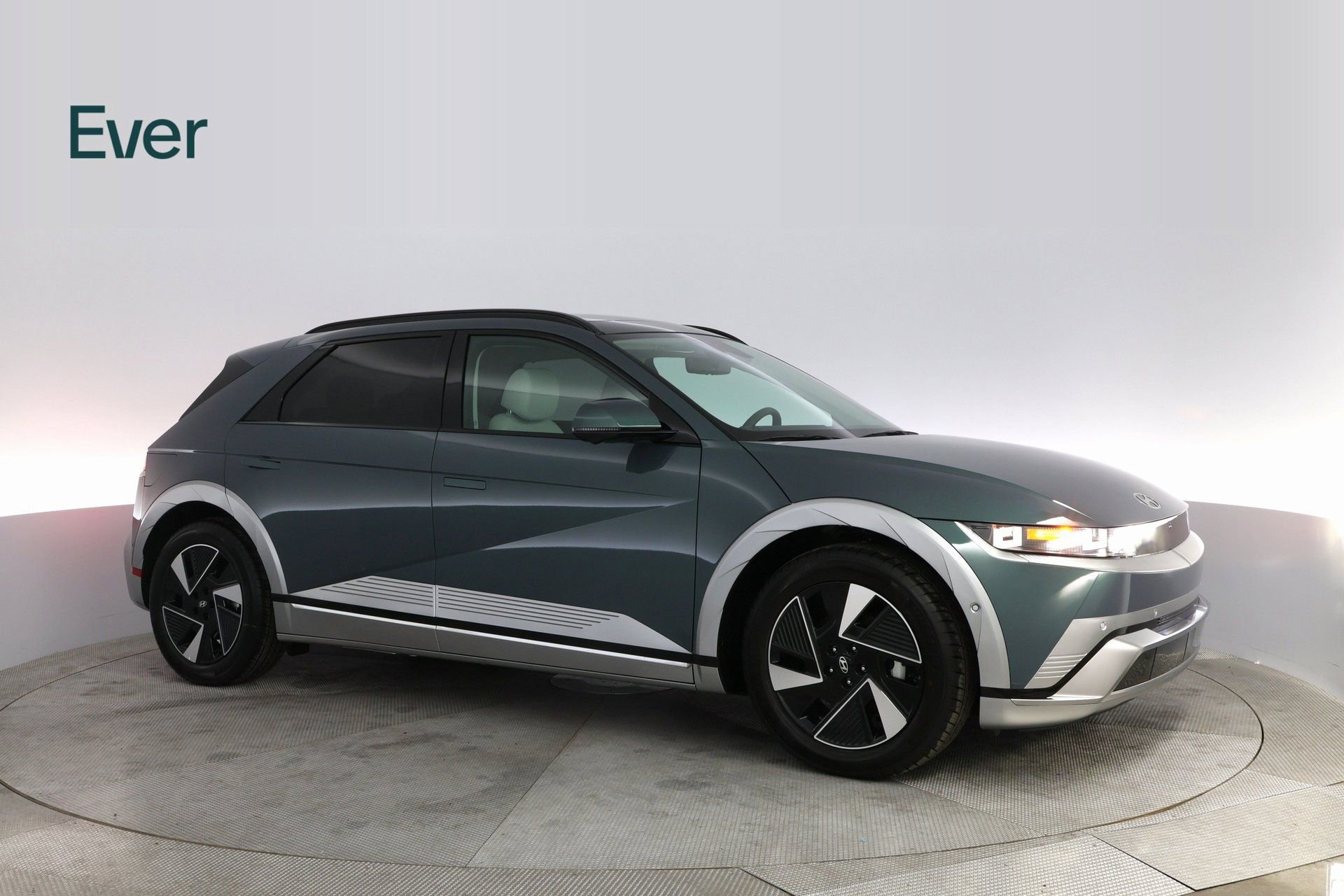 Used 2025 Hyundai Ioniq 5 Limited image 5