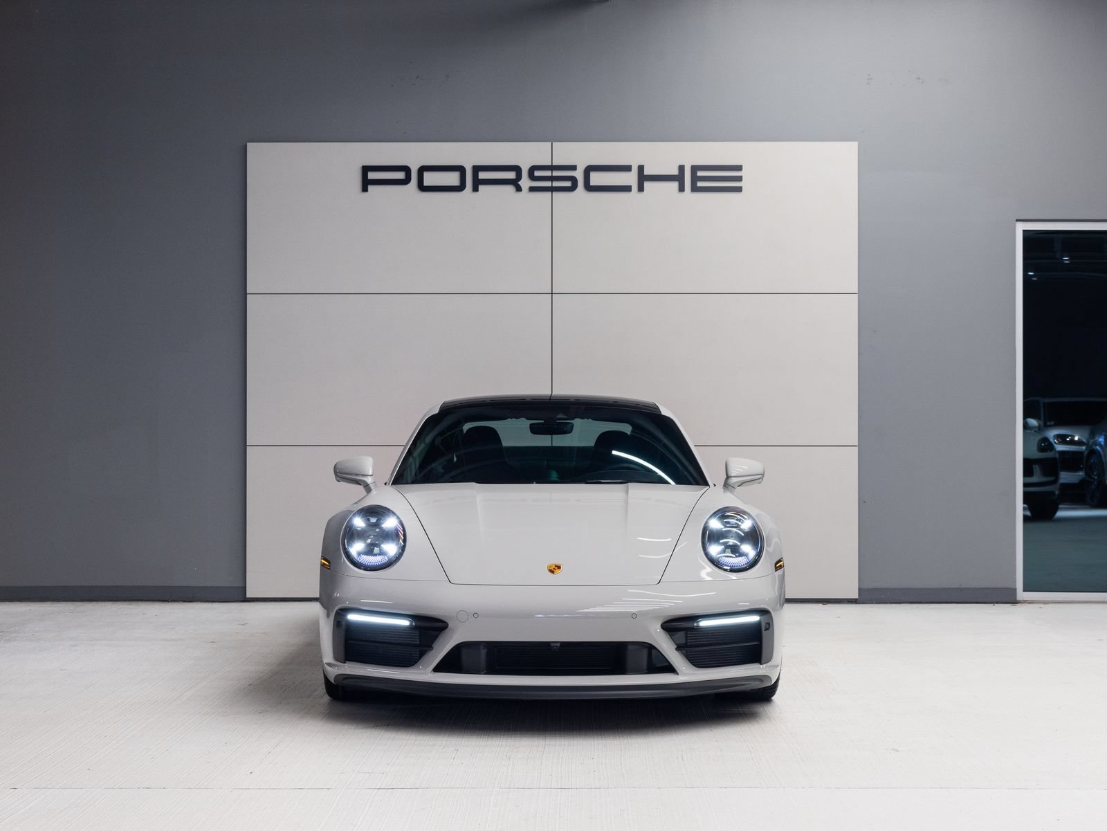 Certified 2024 Porsche 911 Carrera GTS RWD image 10