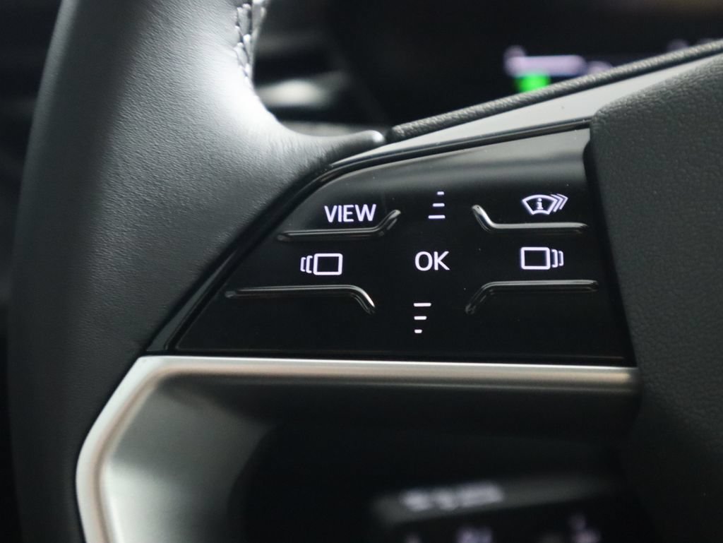 Used 2025 Audi Q5 Premium w/ Premium Plus AWD/4WD image 12