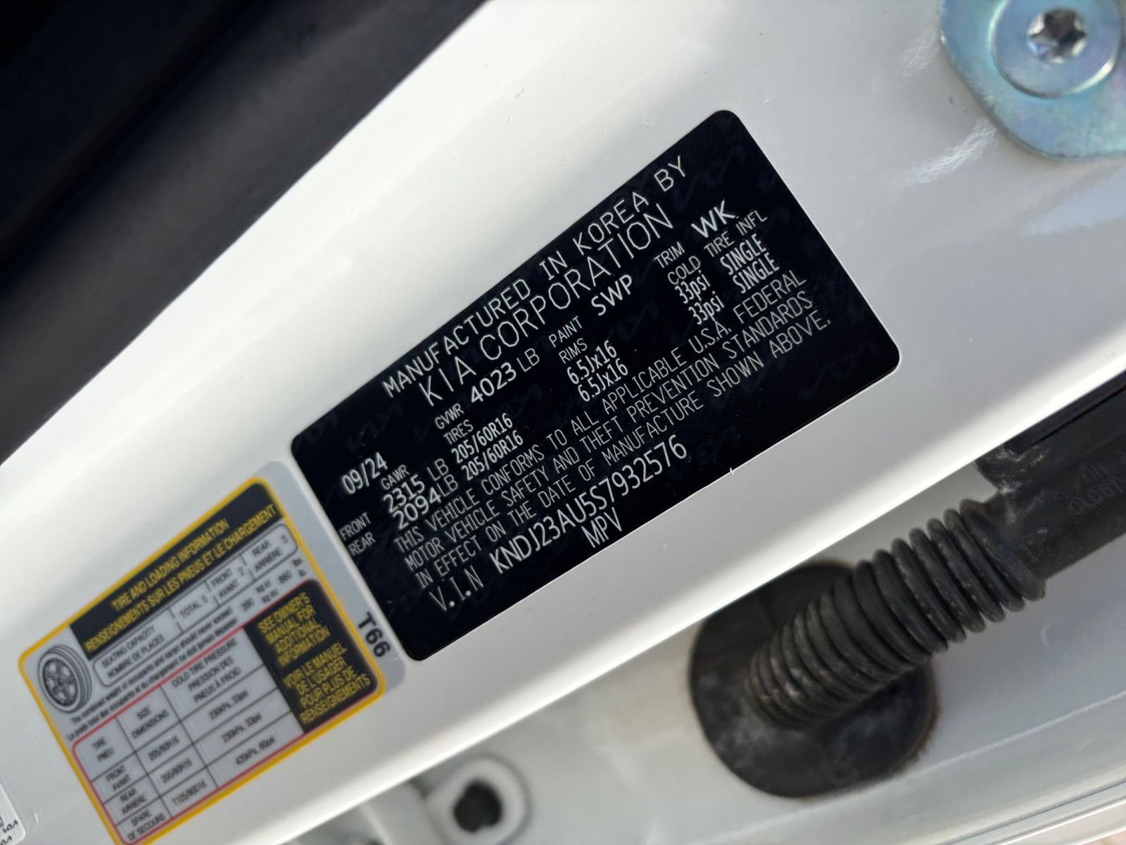 Used 2025 Kia Soul LX w/ LX Technology Package FWD image 27