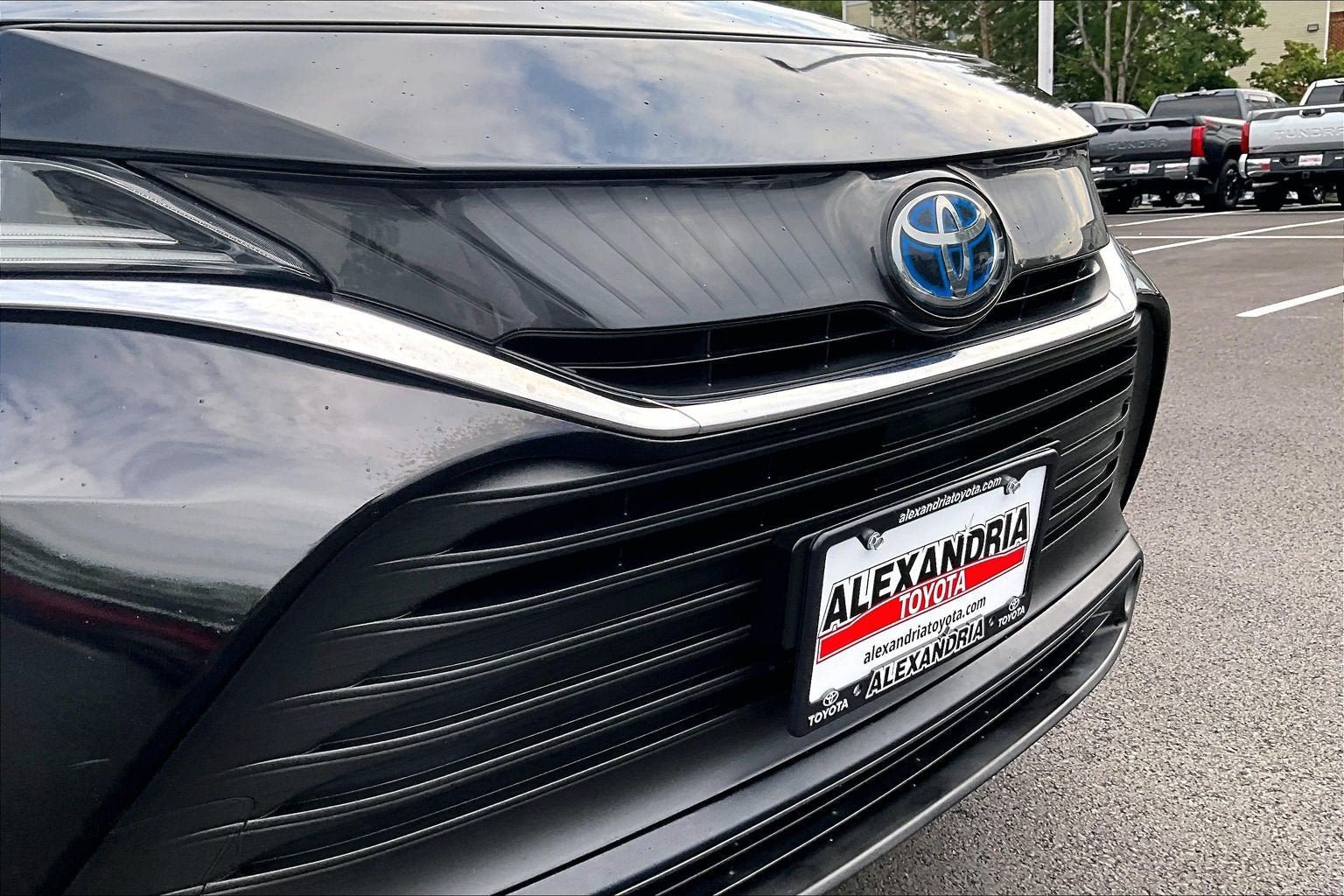 Used 2023 Toyota Venza LE AWD/4WD image 27