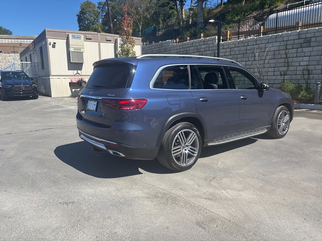 Used 2025 Mercedes-Benz GLS 450 4MATIC image 5