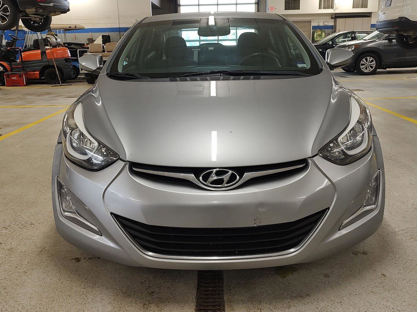 Used 2015 Hyundai Elantra SE w/ Option Group 02 image 4