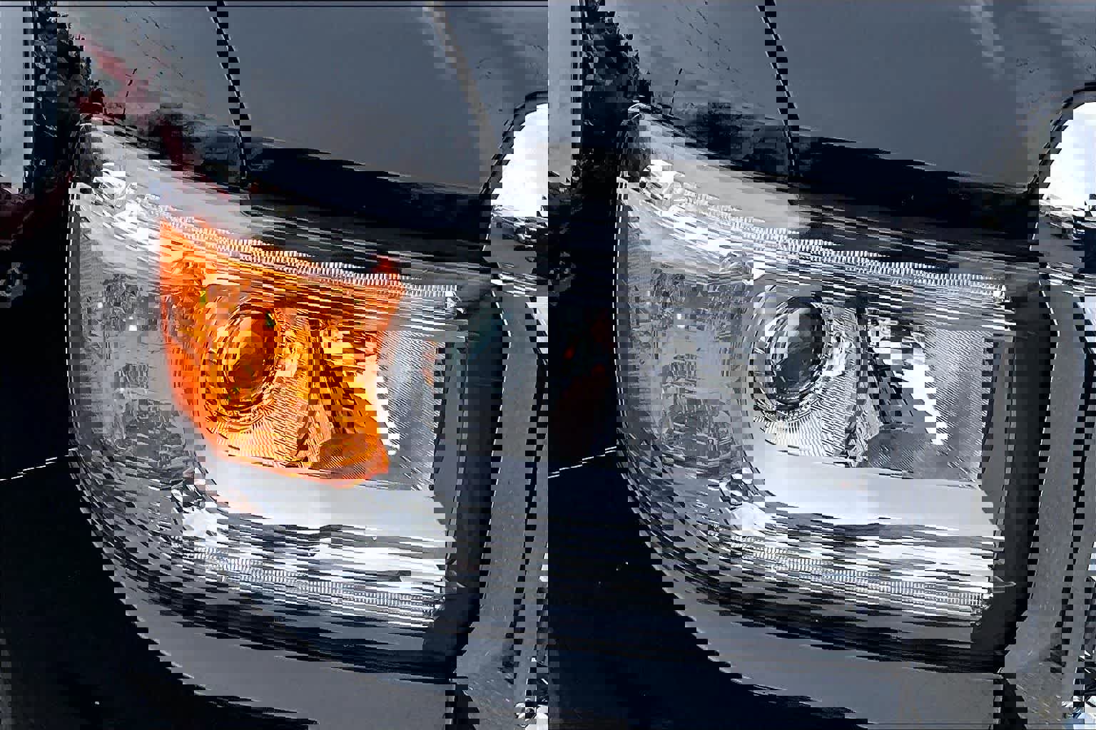 Used 2022 GMC Canyon Denali w/ Denali Black Edition Package image 31