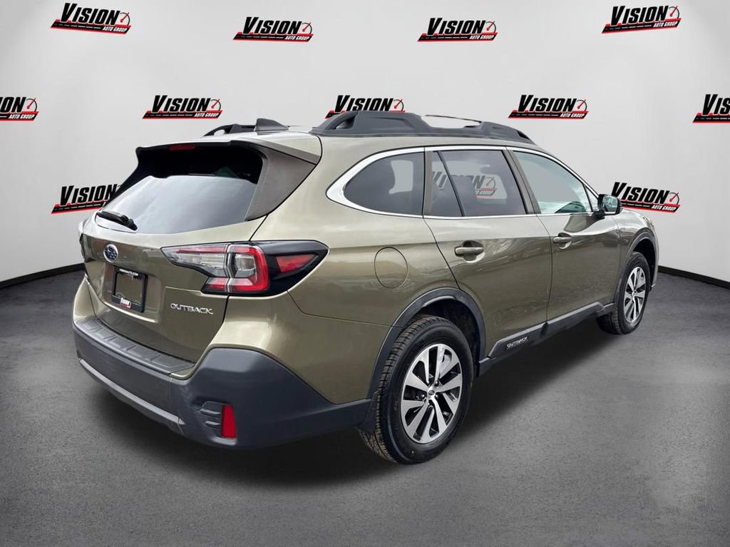 Used 2020 Subaru Outback Premium image 5