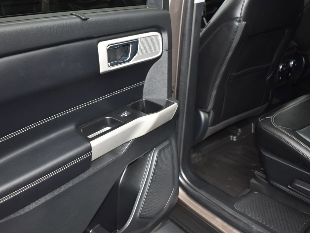 Certified 2021 Ford Explorer Limited w/ Equipment Group 301A image 12