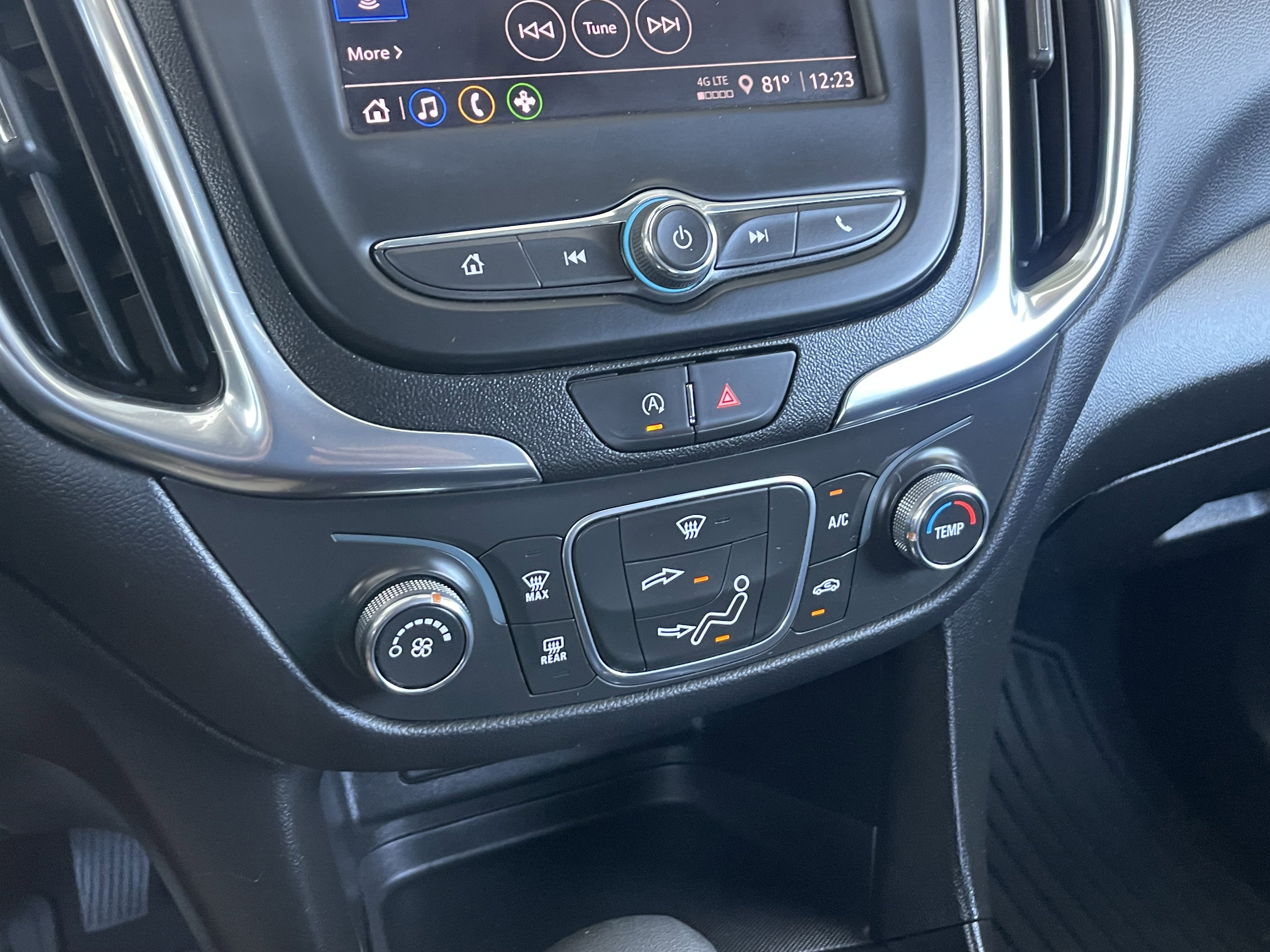 Used 2022 Chevrolet Equinox LT FWD image 17
