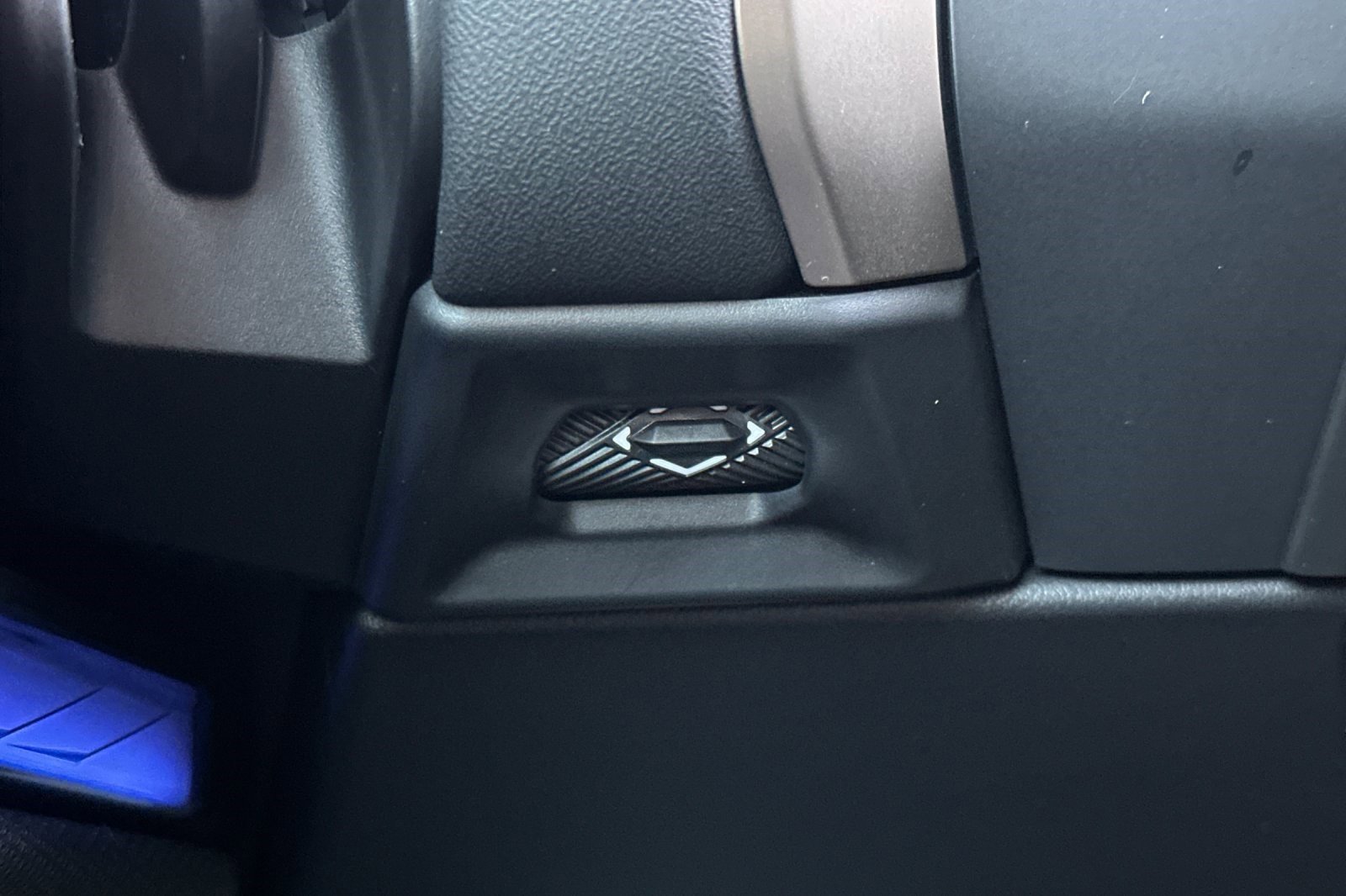 Used 2025 BMW X3 xDrive30i w/ Premium Package image 34