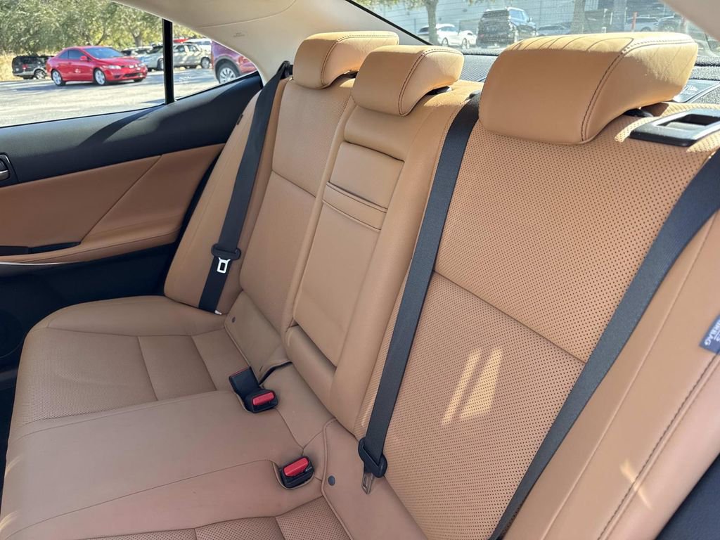 Used 2017 Lexus IS 200t image 13