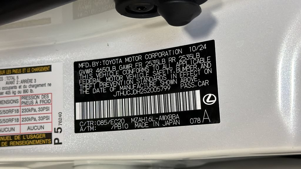 Used 2025 Lexus UX 300h AWD w/ Accessory Package (Z1) image 34