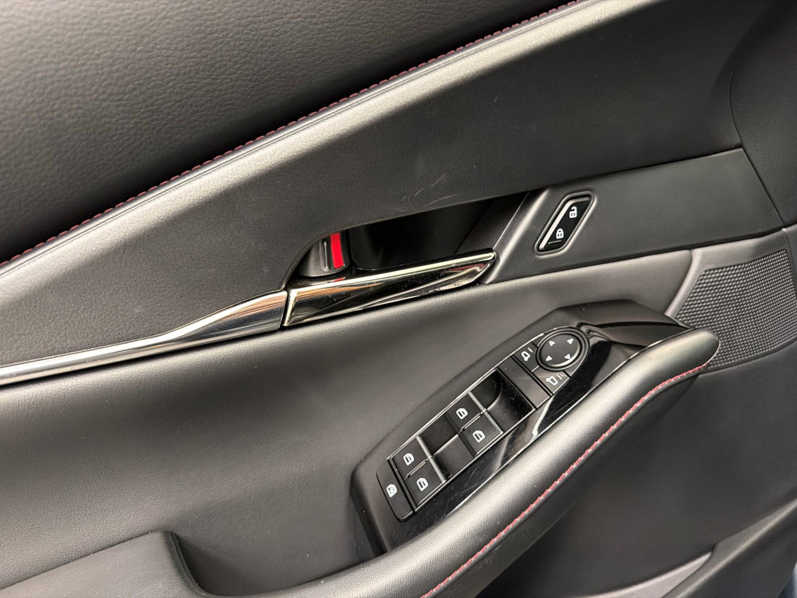 Used 2023 MAZDA CX-30 AWD 2.5 S w/ Preferred Package image 33