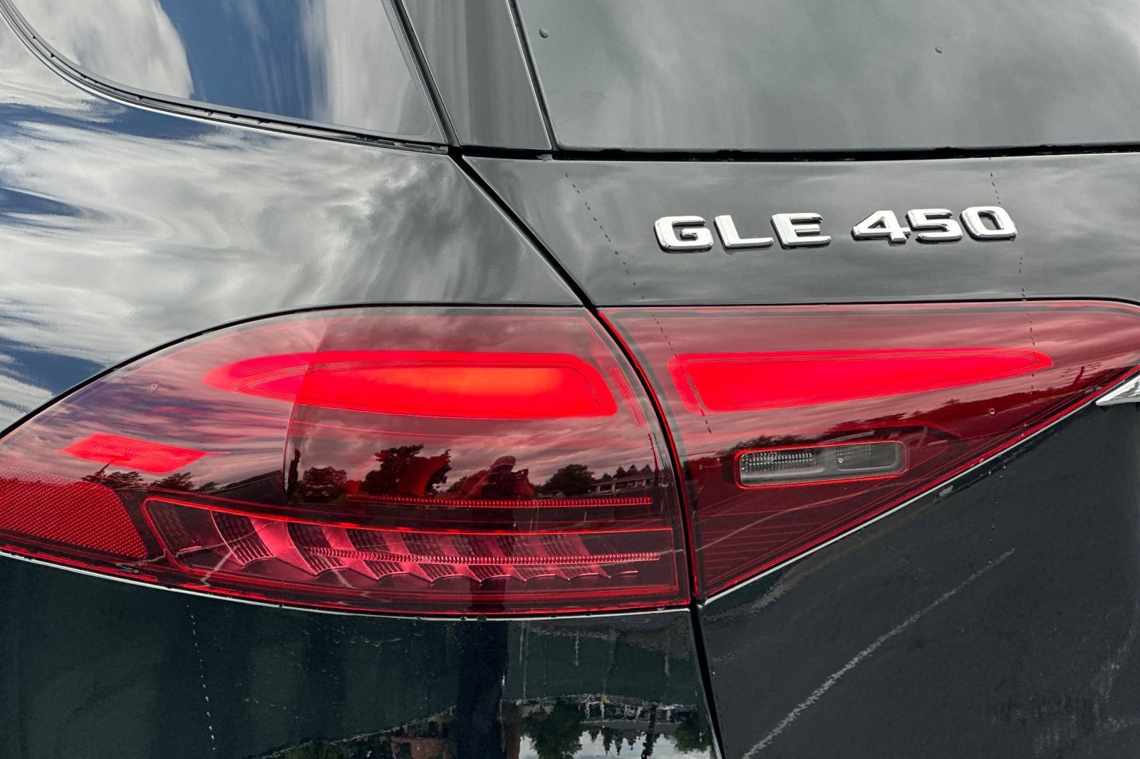 New 2026 Mercedes-Benz GLE 450 4MATIC image 13