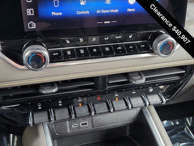 Used 2024 Chevrolet Colorado ZR2 w/ Technology Package image 40