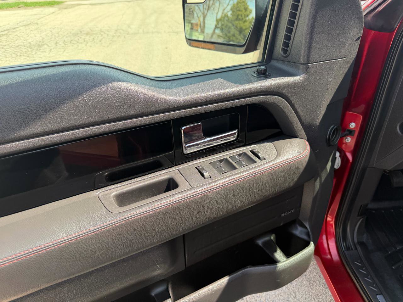 Used 2013 Ford F150 Limited AWD/4WD image 9