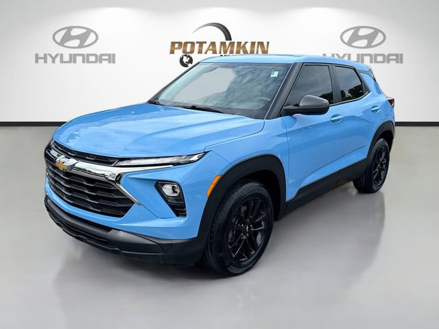 Used 2024 Chevrolet TrailBlazer LS w/ LS Convenience Package FWD image 1