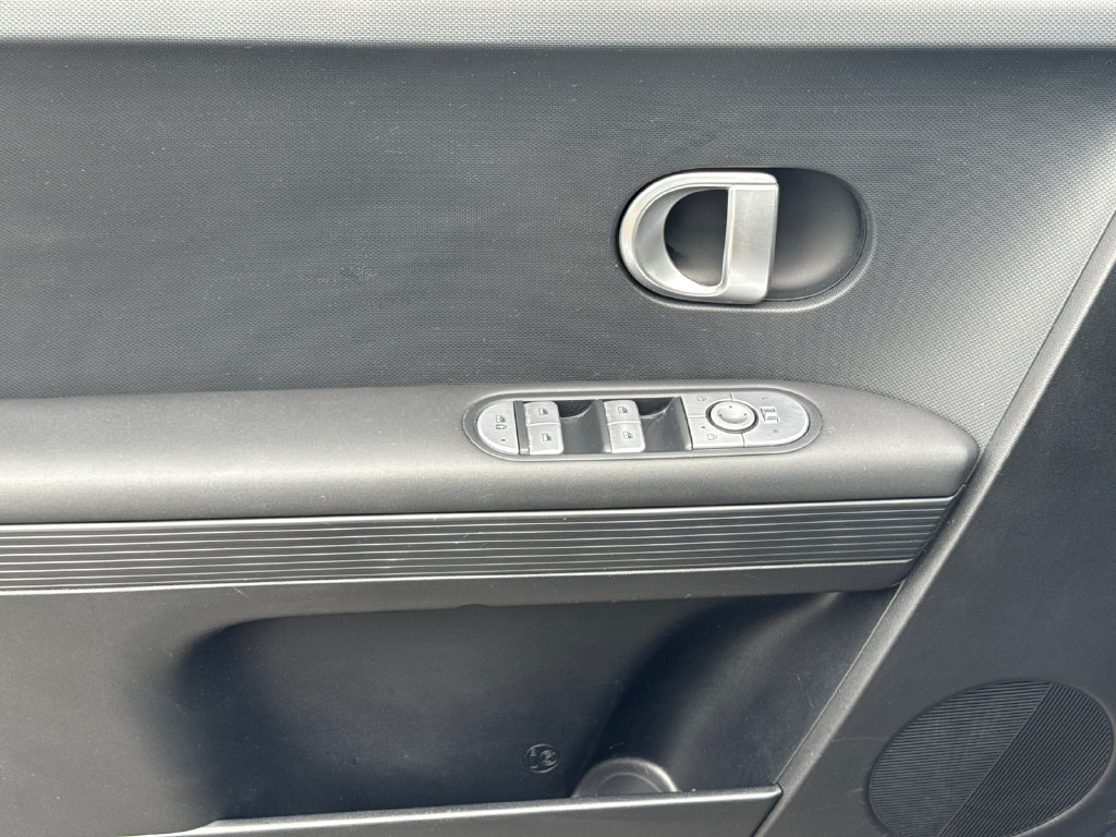 Certified 2024 Hyundai Ioniq 5 SEL RWD image 3