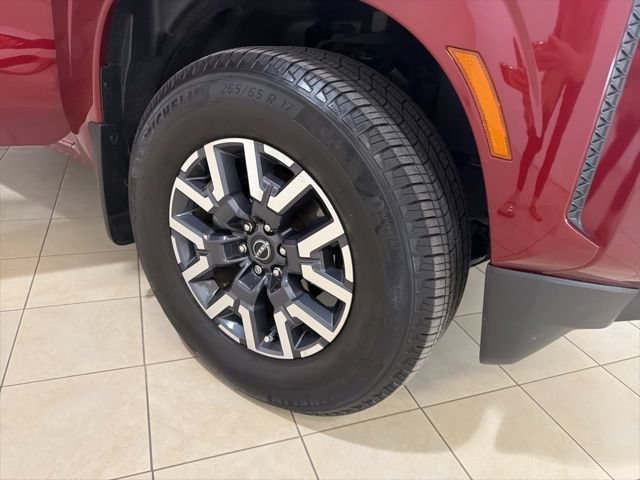 Used 2024 Nissan Frontier SL w/ Technology Package RWD image 31