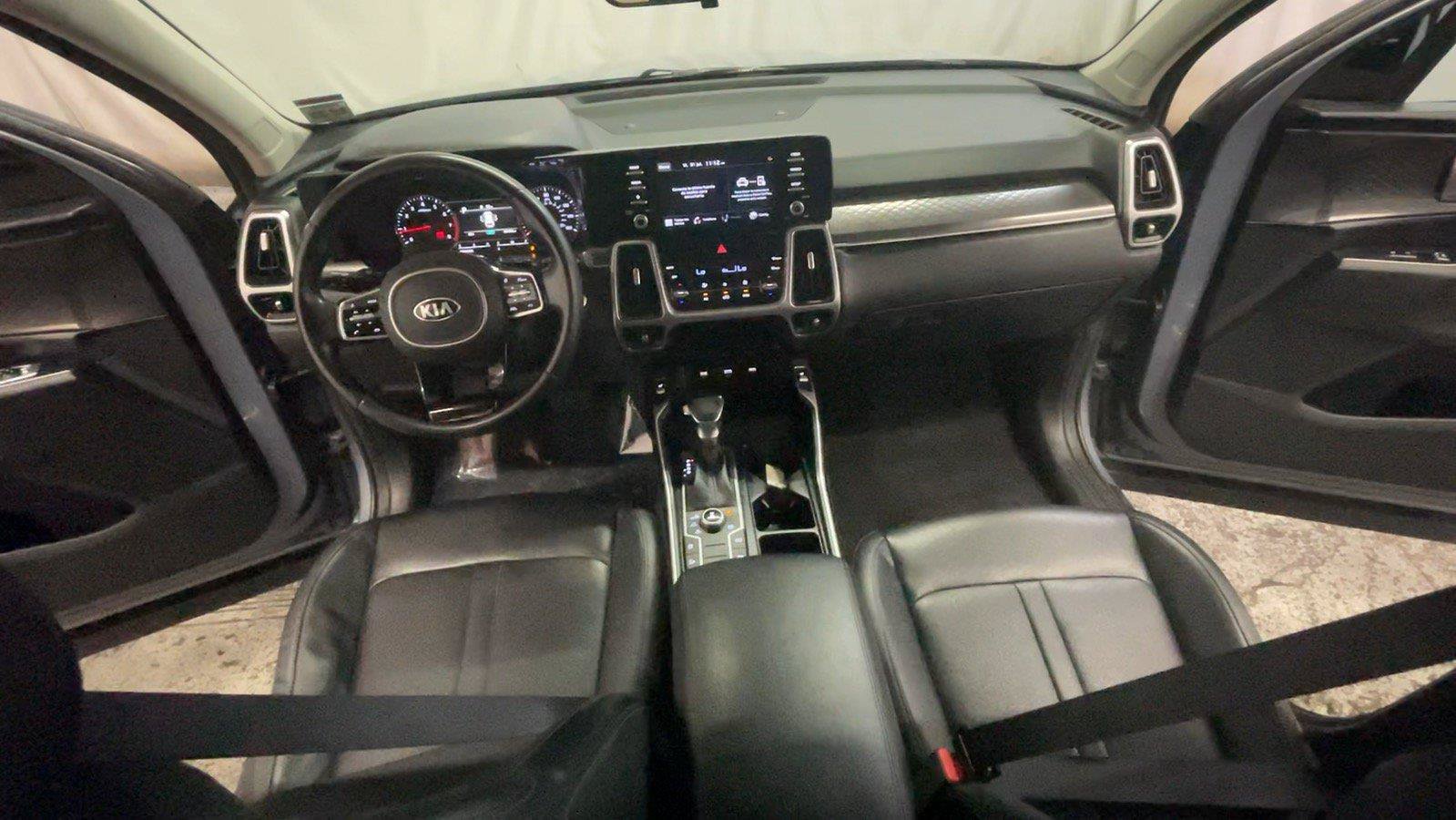 Used 2021 Kia Sorento S w/ Panoramic Sunroof Package AWD/4WD image 24