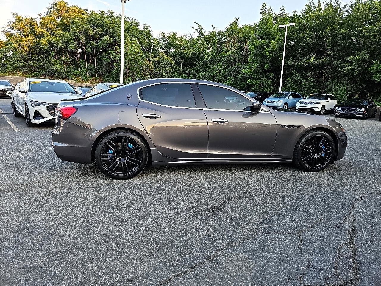 Used 2022 Maserati Ghibli Modena image 16