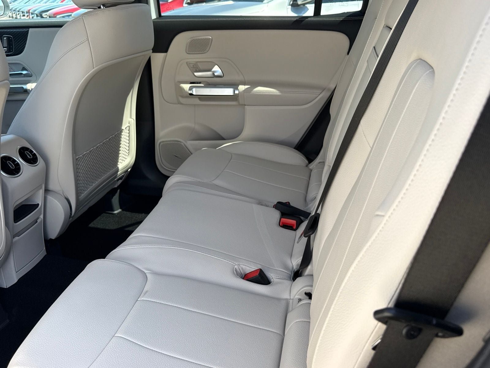 New 2026 Mercedes-Benz GLB 250 image 28