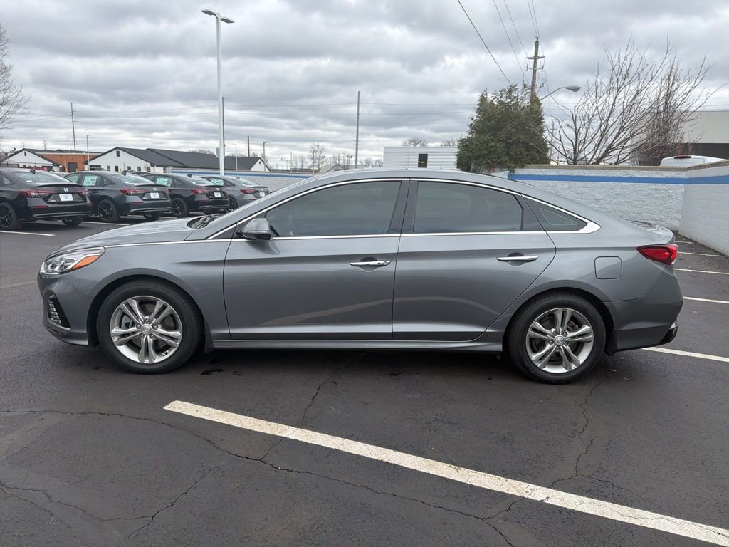 Used 2019 Hyundai Sonata Limited w/ Cargo Package image 2