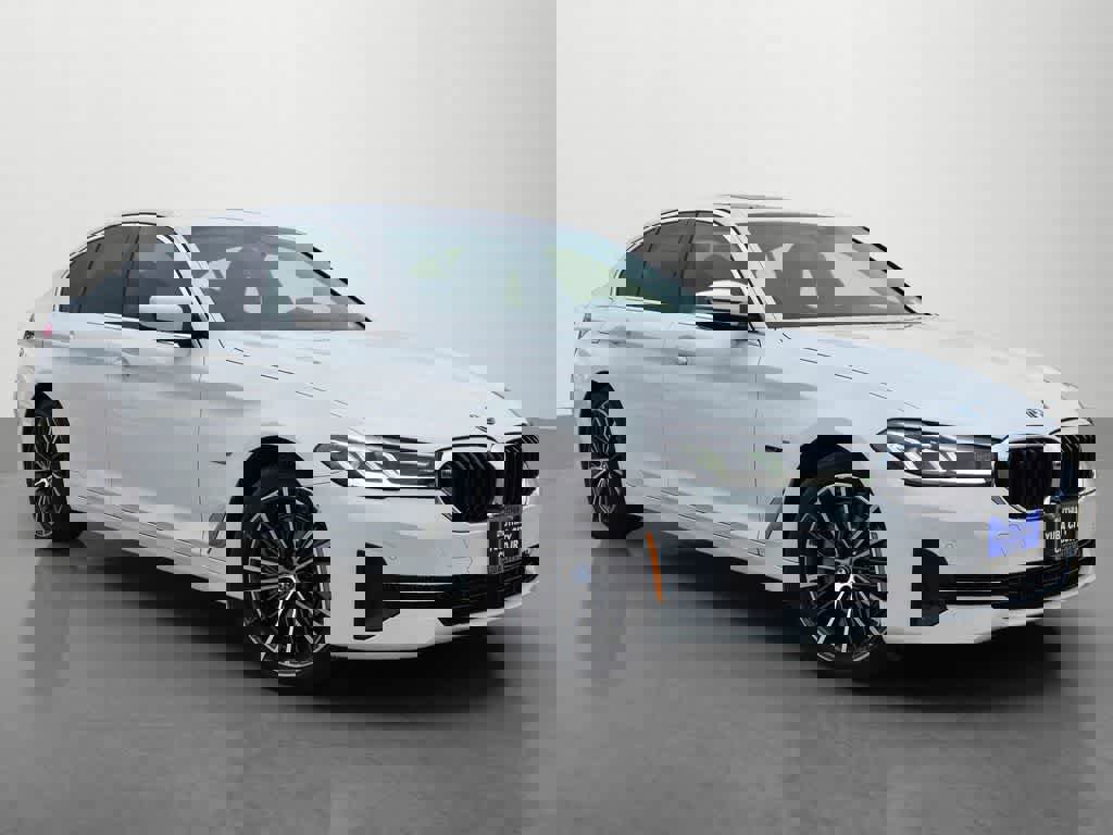 Used 2022 BMW 530e 530e w/ Premium Package image 8