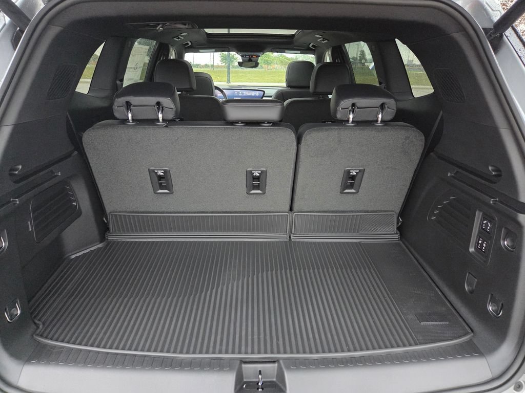 New 2026 Buick Enclave Avenir w/ Super Cruise Package AWD/4WD image 44