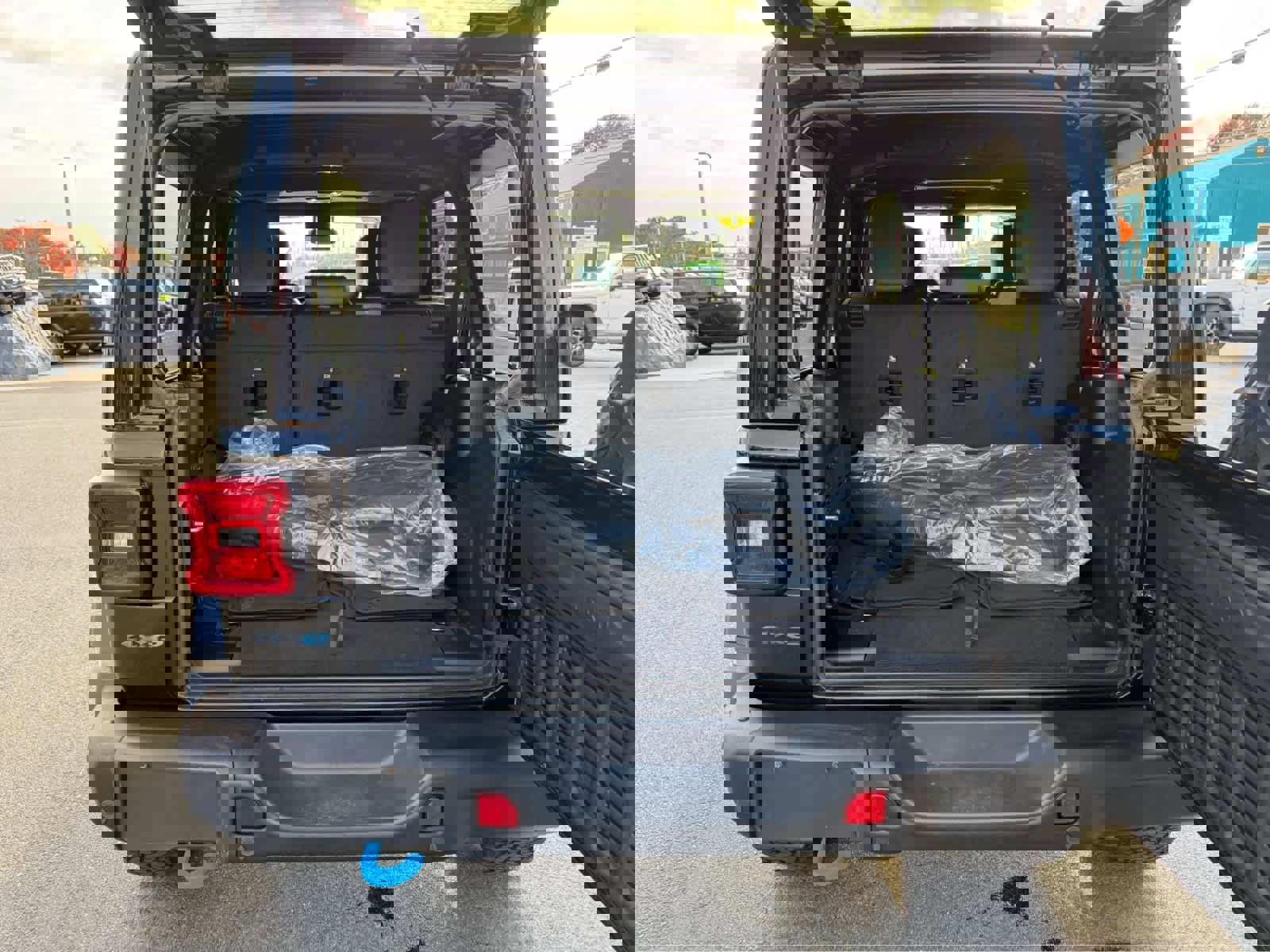 Used 2021 Jeep Wrangler Unlimited Rubicon 4xe w/ Steel Bumper Group image 11