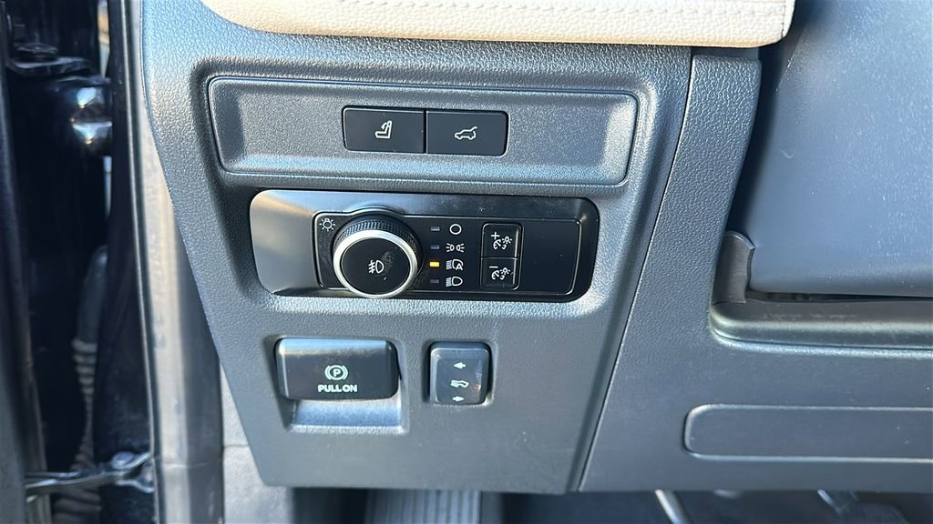 Used 2024 Ford Expedition Max Limited image 21