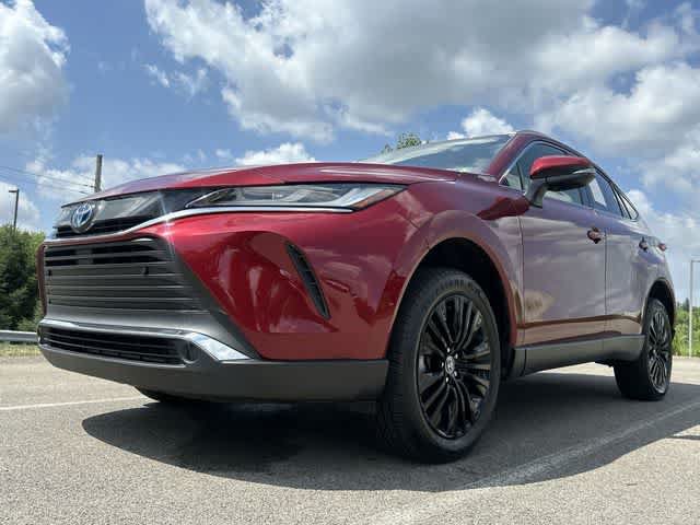Used 2022 Toyota Venza XLE AWD/4WD image 29