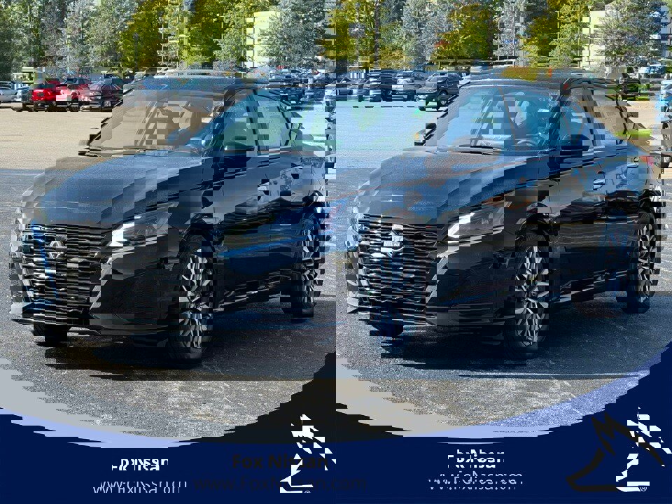 New 2025 Nissan Altima 2.5 SV w/ SV Premium Package
