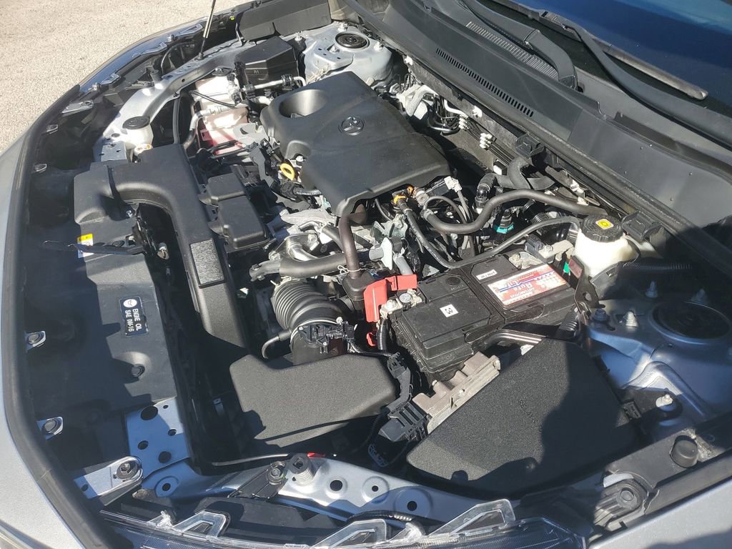 Used 2021 Toyota RAV4 XLE image 9