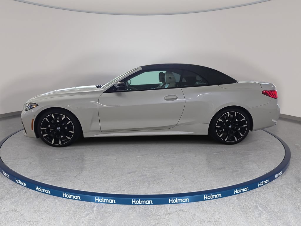 Used 2026 BMW M440i Convertible w/ Premium Package RWD image 11