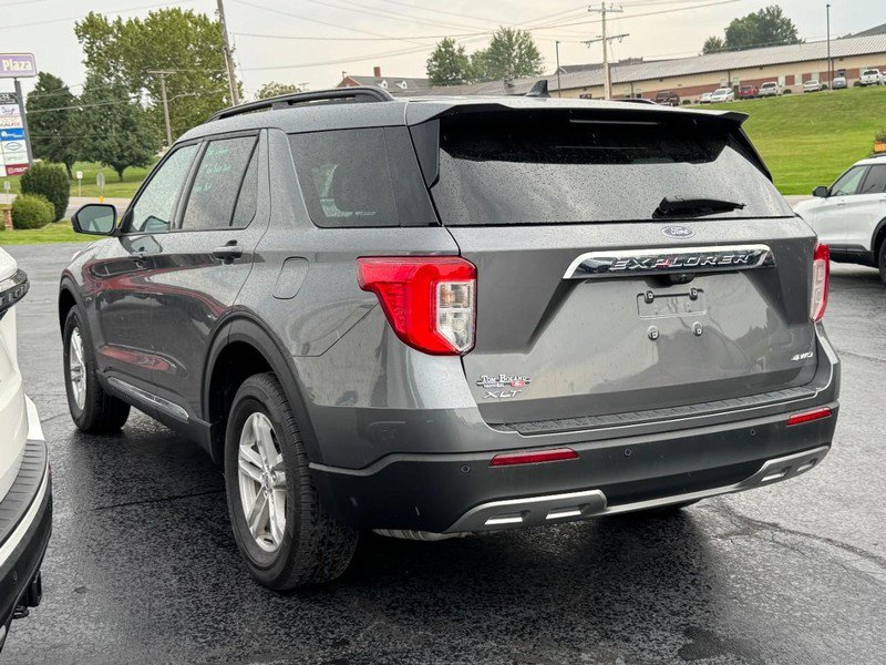 Used 2024 Ford Explorer XLT w/ Equipment Group 202A AWD/4WD image 6