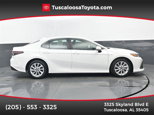 Used 2024 Toyota Camry LE image 1