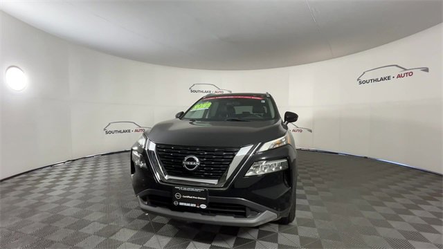 Used 2023 Nissan Rogue SV w/ SV Premium Package image 3