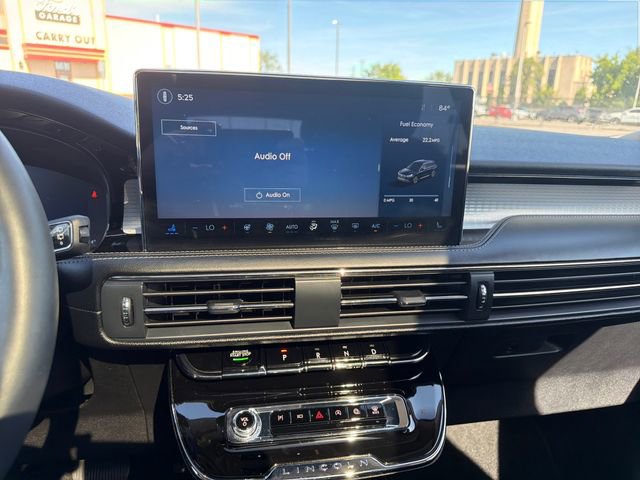 Used 2024 Lincoln Corsair AWD w/ Equipment Group 101A image 23