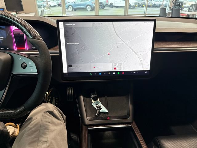 Used 2021 Tesla Model S Plaid image 23