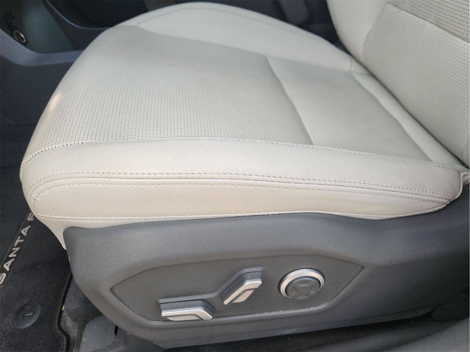 Used 2024 Hyundai Santa Fe Limited FWD image 25