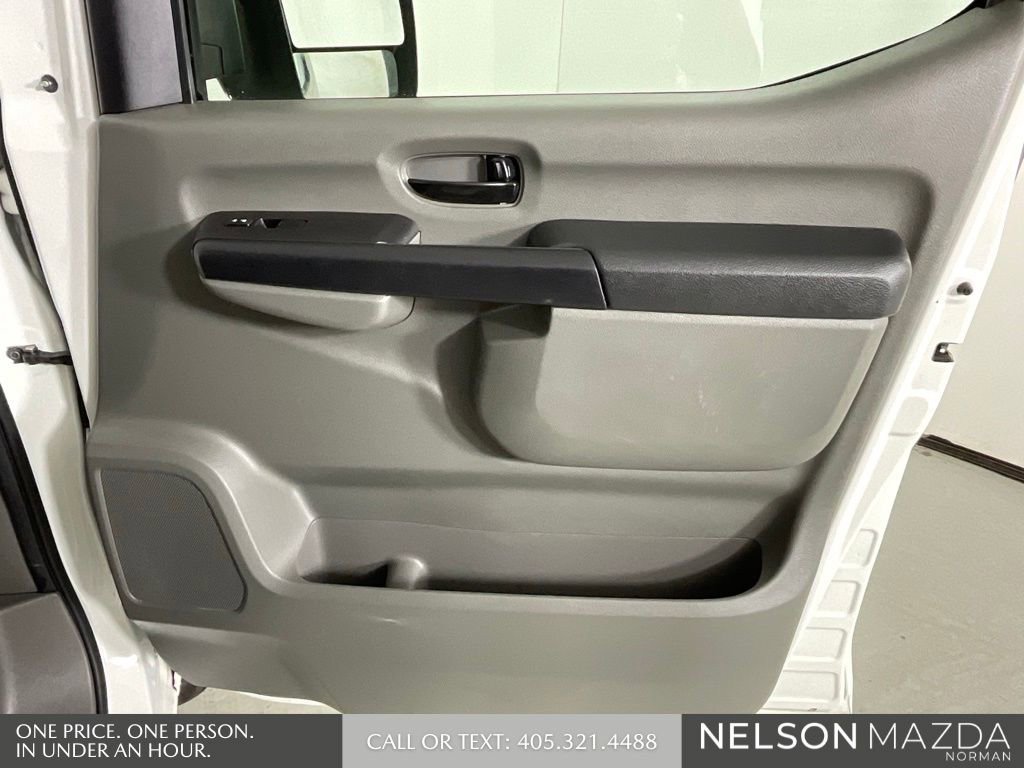 Used 2021 Nissan NV 2500 SV w/ Navigation Package image 18