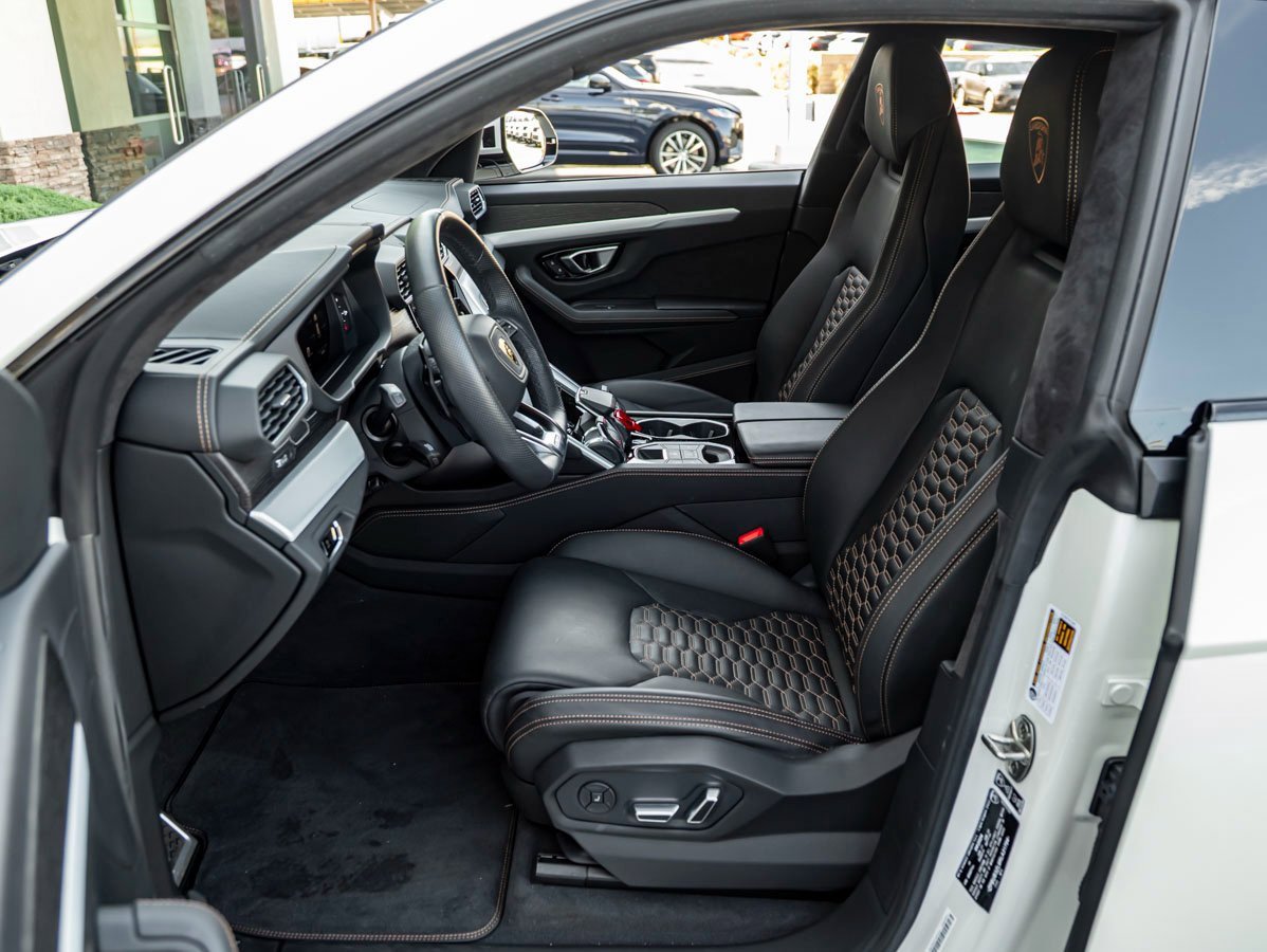 Used 2024 Lamborghini Urus S image 13