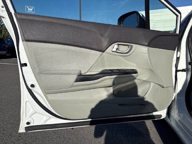 Used 2012 Honda Civic Hybrid Sedan image 18