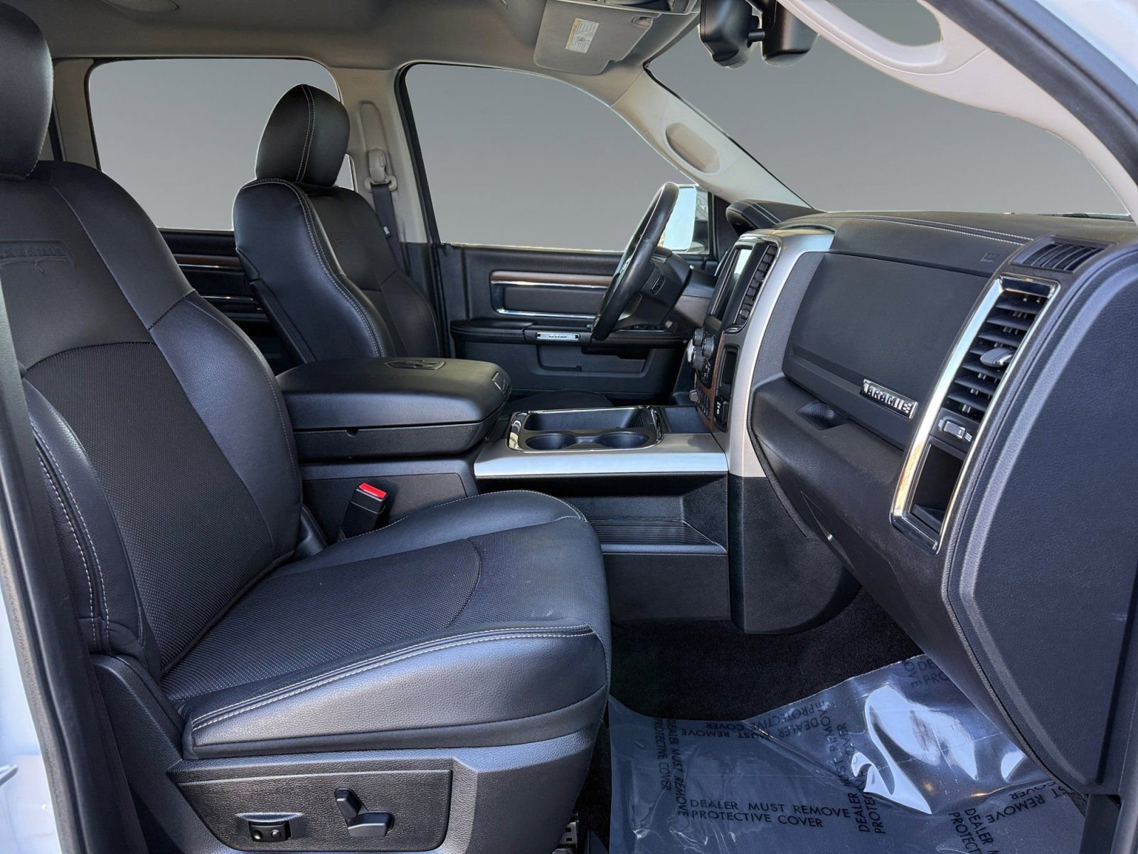 Used 2017 RAM 1500 Laramie w/ Convenience Group AWD/4WD image 21